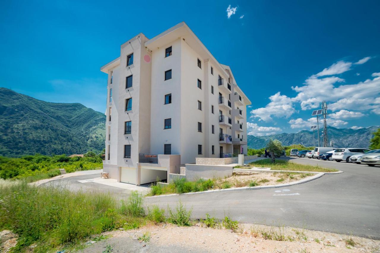 Montefiori Lux View Apartment โกตอร์ ภายนอก รูปภาพ
