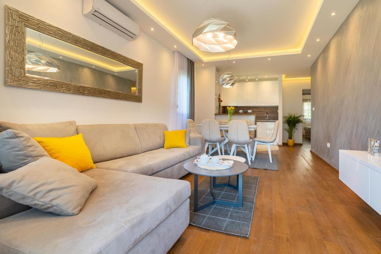 Montefiori Lux View Apartment โกตอร์ ภายนอก รูปภาพ
