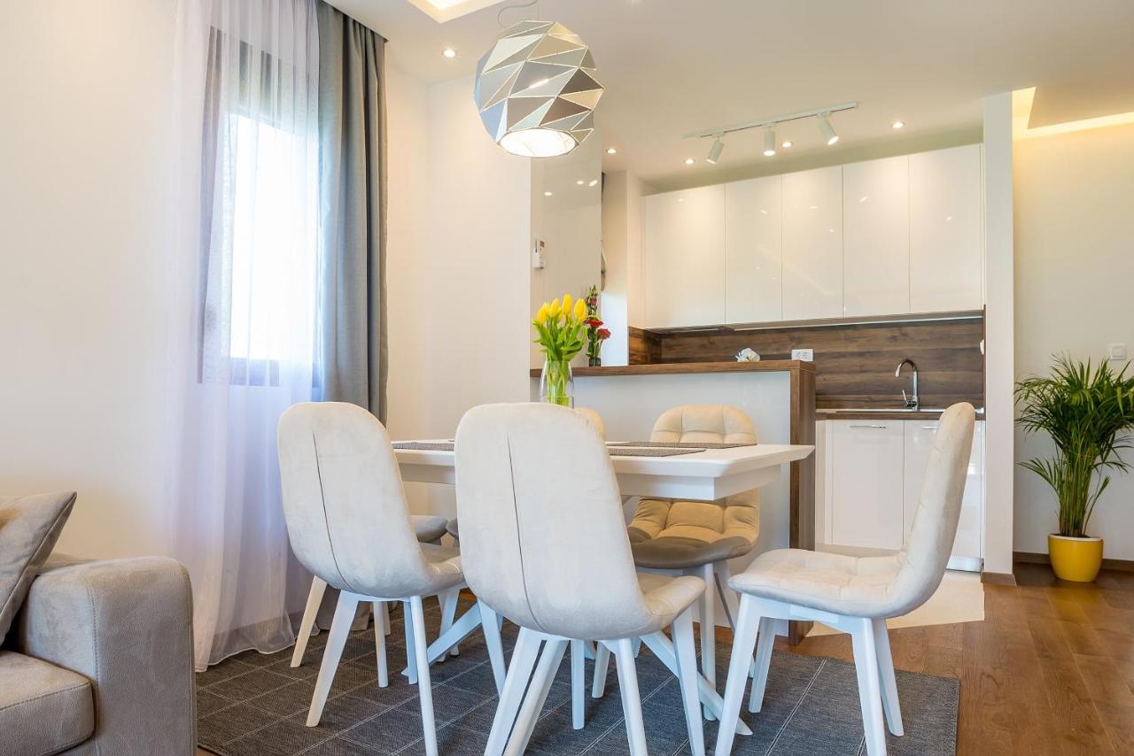 Montefiori Lux View Apartment โกตอร์ ภายนอก รูปภาพ